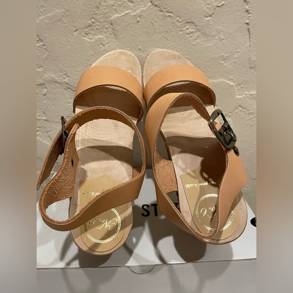 No.6 Two Strap Leather Wood Tan Platform Clog - Picture 8 of 14